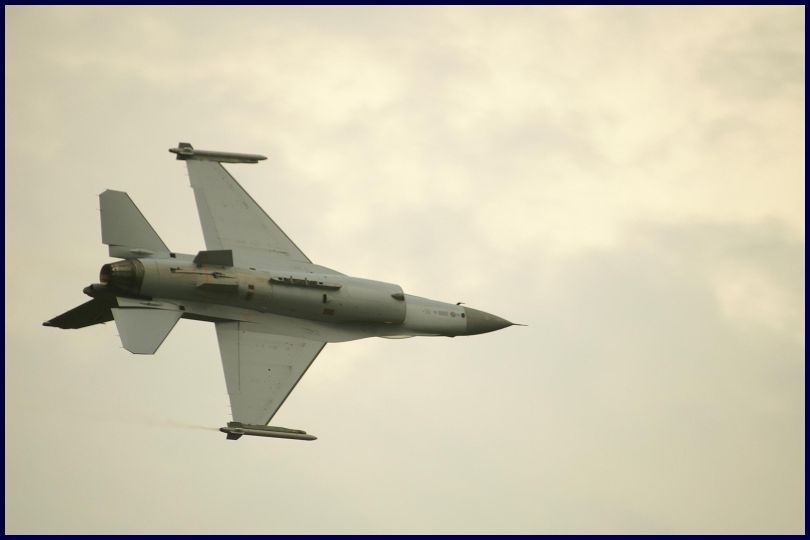 F16-d%20(11).JPG