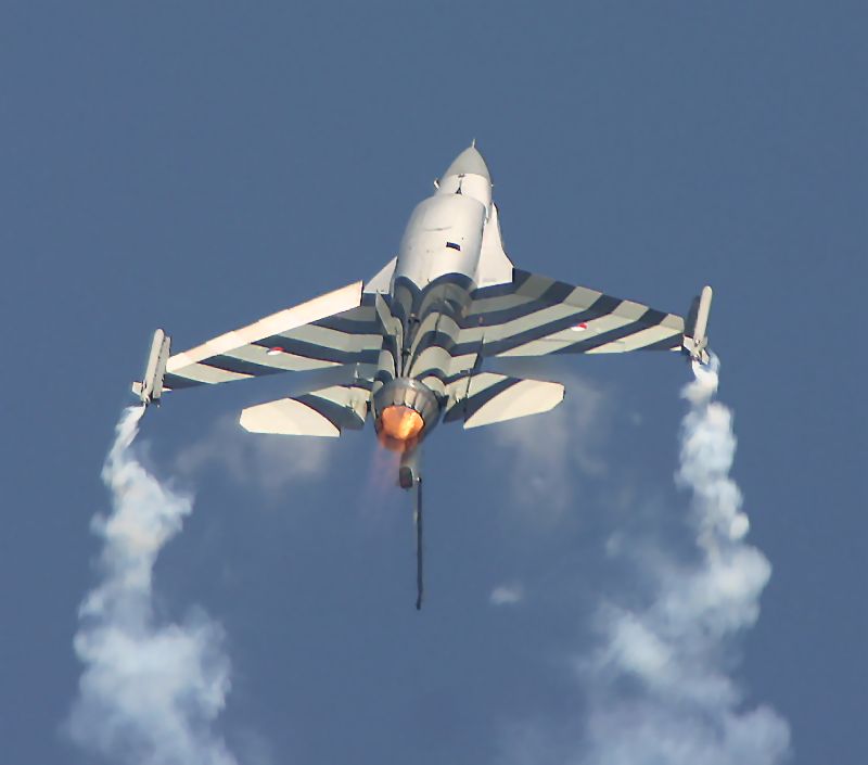 f-16%20(1).jpg