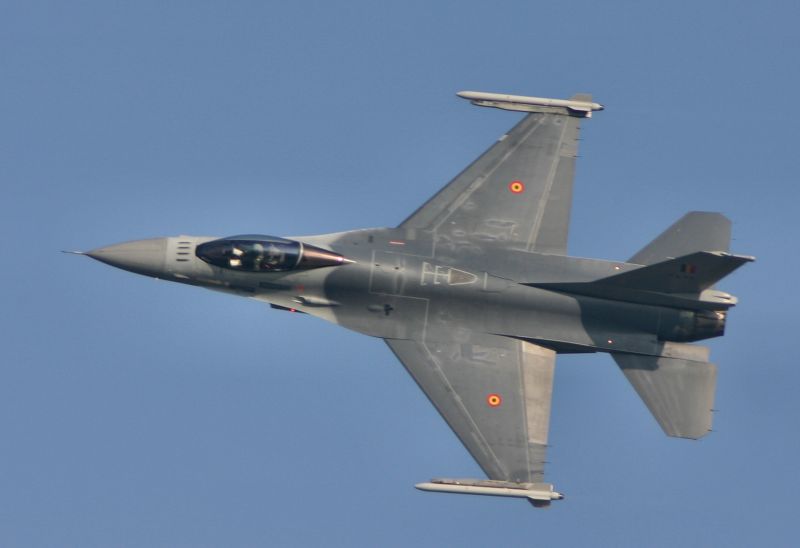 f-16%20(7).jpg